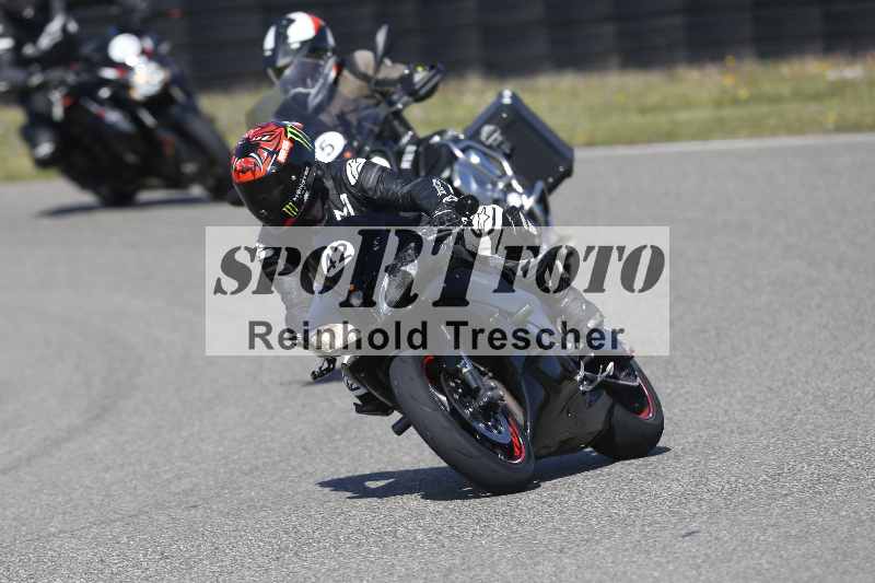 /01 02.04.2026 MAZ ADR/Gruppe rot/42